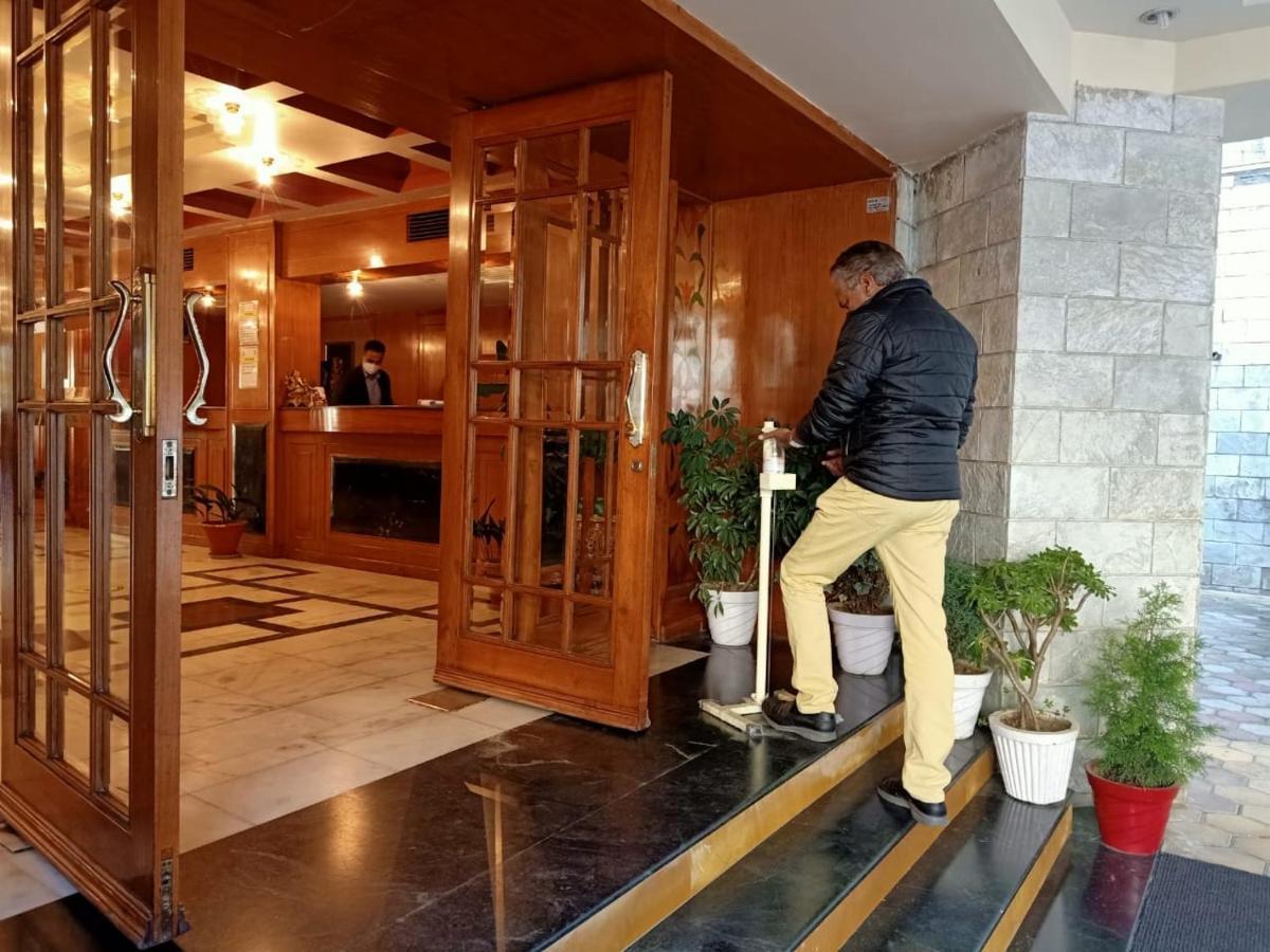 Shingar Regency Hotell Manāli Eksteriør bilde